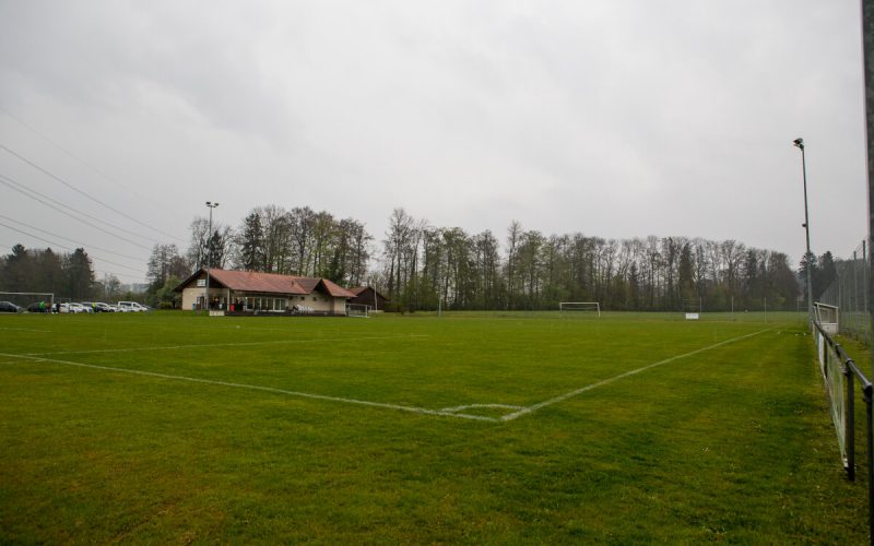 Entre clubs de villes et clubs de villages, le combat est souvent inégal